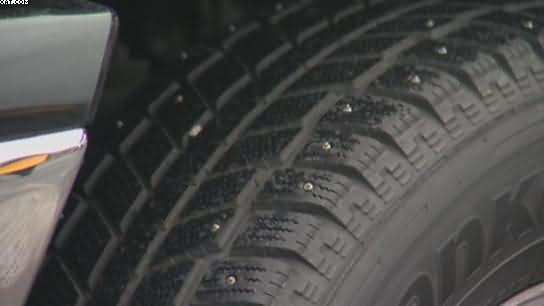 Studded tyres
